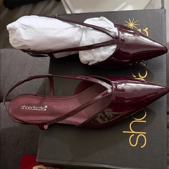 Shoe Dazzle Women's Glossy Maroon Heels - Picture 2 of 5